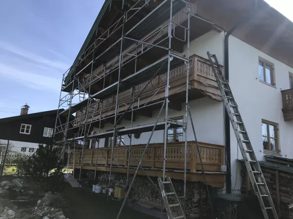 Renovierung von Holzgeländern, Tegernsee, Deutschland
