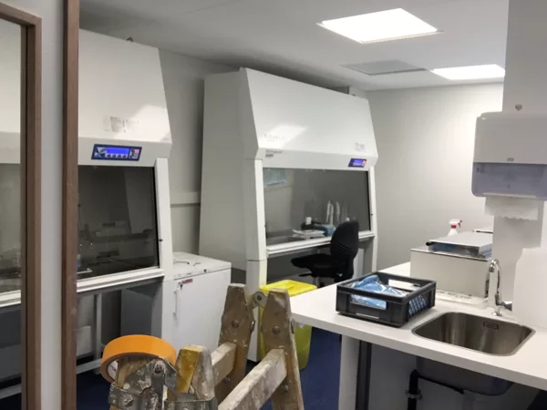 Hygienische Anstricht von Laborräumen, Belgien.